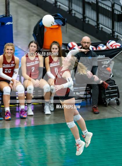 Thumbnail 2 in Mountain View vs. Woods Cross (UHSAA 5A Second Round) photogallery.