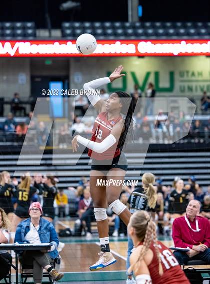 Thumbnail 1 in Mountain View vs. Woods Cross (UHSAA 5A Second Round) photogallery.