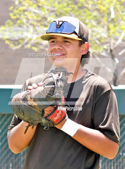 Thumbnail 2 in Bonanza vs Sierra Vista (NIAA 4A State Playoffs) photogallery.