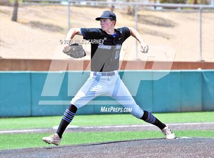 Thumbnail 3 in Bonanza vs Sierra Vista (NIAA 4A State Playoffs) photogallery.