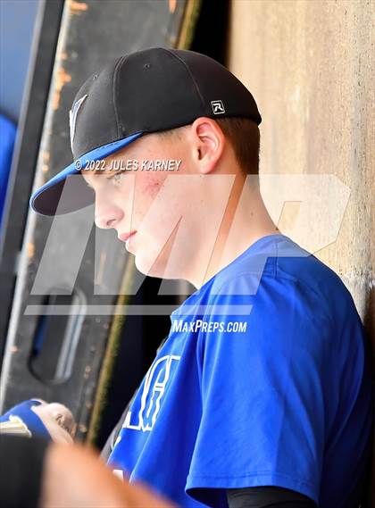 Thumbnail 3 in Bonanza vs Sierra Vista (NIAA 4A State Playoffs) photogallery.