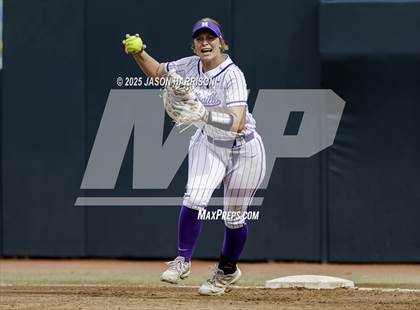 Thumbnail 3 in Hallsville vs. Montgomery Lake Creek (UIL Softball 5A D2 Final) photogallery.
