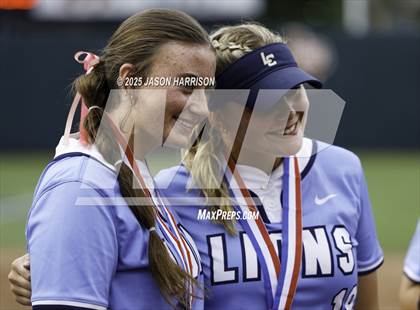 Thumbnail 2 in Hallsville vs. Montgomery Lake Creek (UIL Softball 5A D2 Final) photogallery.