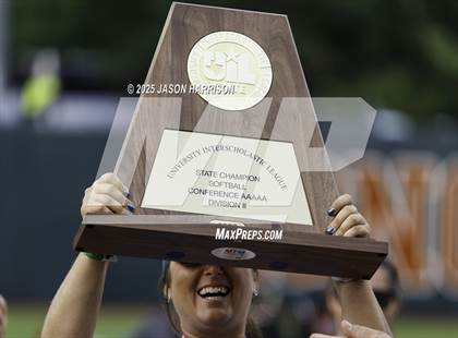 Thumbnail 3 in Hallsville vs. Montgomery Lake Creek (UIL Softball 5A D2 Final) photogallery.