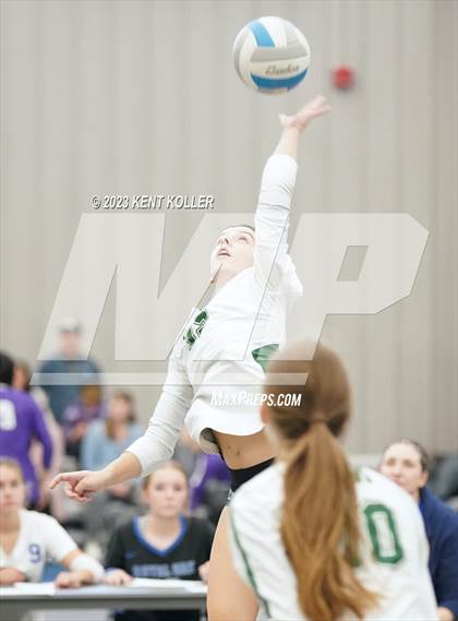 Thumbnail 2 in Clarkston vs. Novi (Beast of the East) photogallery.