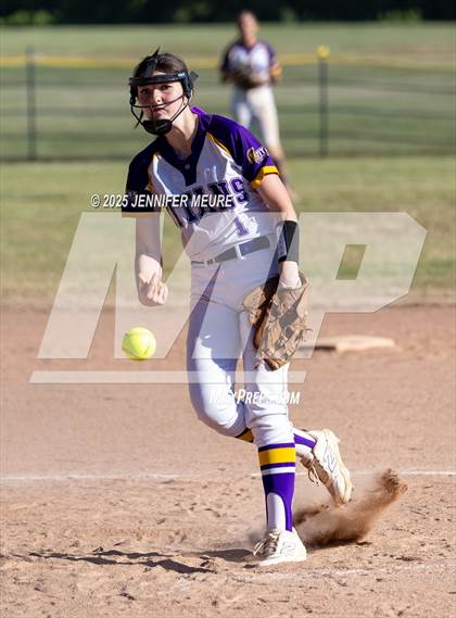 Thumbnail 2 in Healdsburg @ Kennedy (CIF NCS D5 QUARTER FINAL) photogallery.