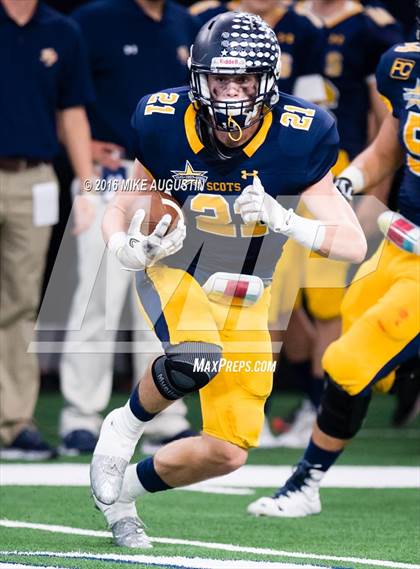 Thumbnail 2 in Highland Park vs. Mt. Pleasant (UIL 5A D1 Playoff at The Star) photogallery.