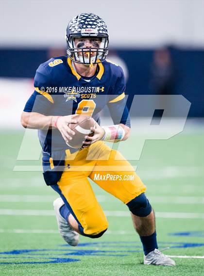 Thumbnail 1 in Highland Park vs. Mt. Pleasant (UIL 5A D1 Playoff at The Star) photogallery.