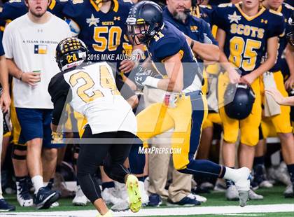 Thumbnail 2 in Highland Park vs. Mt. Pleasant (UIL 5A D1 Playoff at The Star) photogallery.