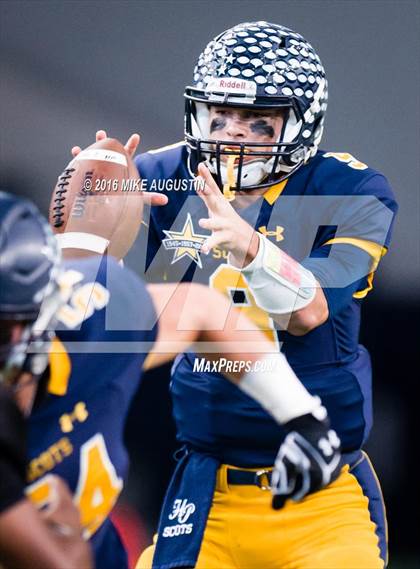 Thumbnail 1 in Highland Park vs. Mt. Pleasant (UIL 5A D1 Playoff at The Star) photogallery.