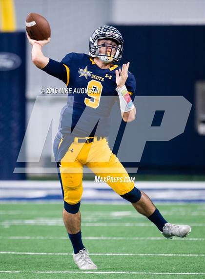 Thumbnail 1 in Highland Park vs. Mt. Pleasant (UIL 5A D1 Playoff at The Star) photogallery.