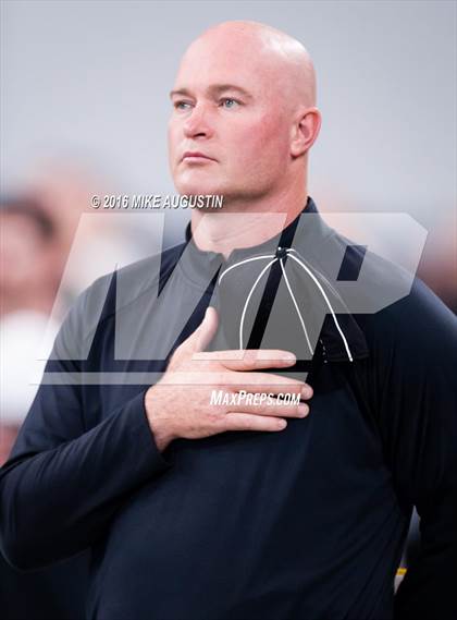 Thumbnail 3 in Highland Park vs. Mt. Pleasant (UIL 5A D1 Playoff at The Star) photogallery.