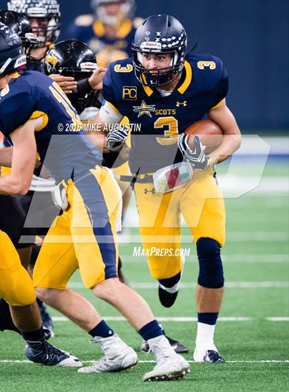 Thumbnail 1 in Highland Park vs. Mt. Pleasant (UIL 5A D1 Playoff at The Star) photogallery.