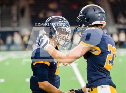 Thumbnail 3 in Highland Park vs. Mt. Pleasant (UIL 5A D1 Playoff at The Star) photogallery.