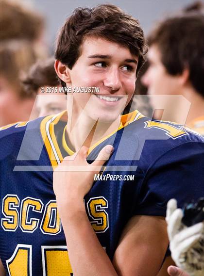 Thumbnail 3 in Highland Park vs. Mt. Pleasant (UIL 5A D1 Playoff at The Star) photogallery.