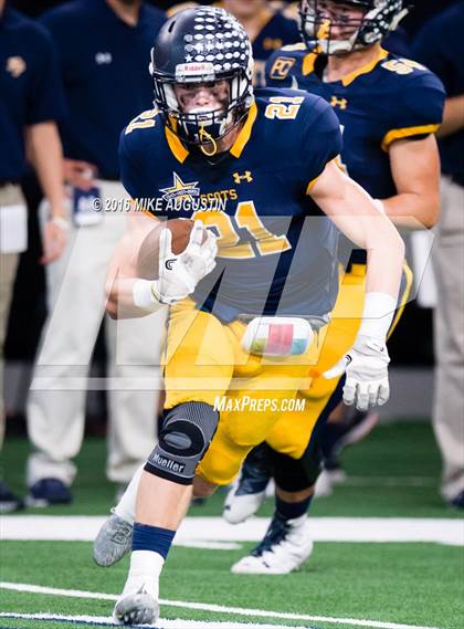 Thumbnail 3 in Highland Park vs. Mt. Pleasant (UIL 5A D1 Playoff at The Star) photogallery.