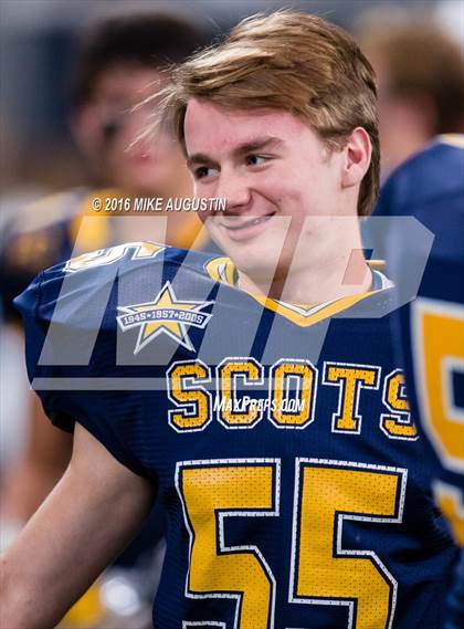 Thumbnail 1 in Highland Park vs. Mt. Pleasant (UIL 5A D1 Playoff at The Star) photogallery.