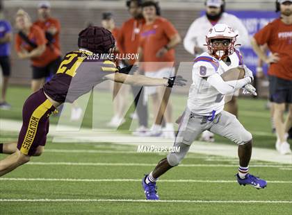 Thumbnail 2 in Dade County vs Warren County (scrimmage) photogallery.