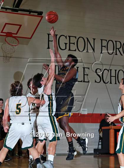 Thumbnail 3 in Northview Academy vs  Woodford County  (King of the Smokies) photogallery.