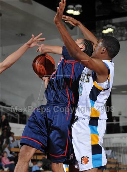 Thumbnail 3 in Los Osos vs. Colony (So Cal Shootout) photogallery.