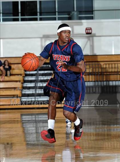 Thumbnail 2 in Los Osos vs. Colony (So Cal Shootout) photogallery.