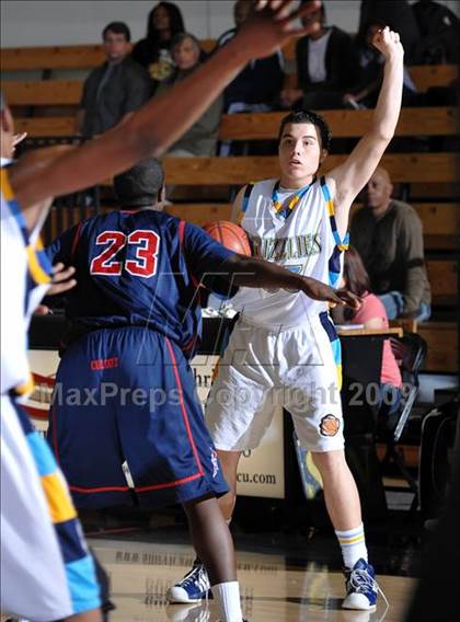 Thumbnail 3 in Los Osos vs. Colony (So Cal Shootout) photogallery.