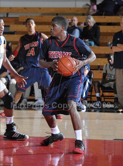 Thumbnail 2 in Los Osos vs. Colony (So Cal Shootout) photogallery.