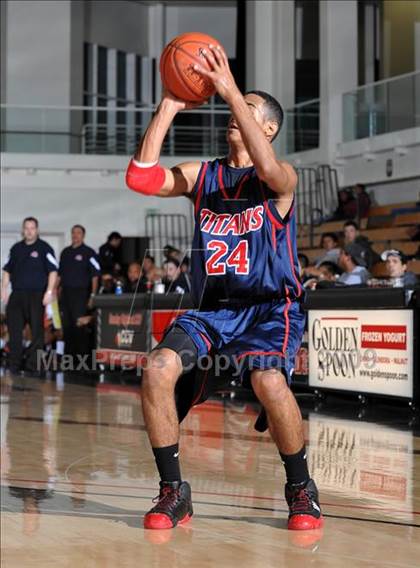 Thumbnail 1 in Los Osos vs. Colony (So Cal Shootout) photogallery.