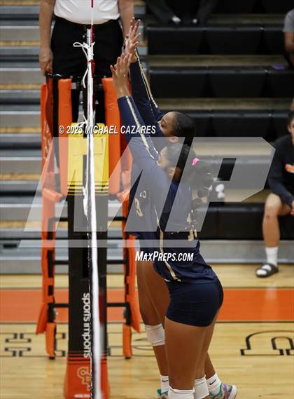 Thumbnail 1 in Desert Vista @ Corona del Sol photogallery.