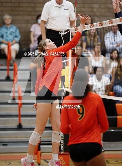 Thumbnail 1 in Desert Vista @ Corona del Sol photogallery.
