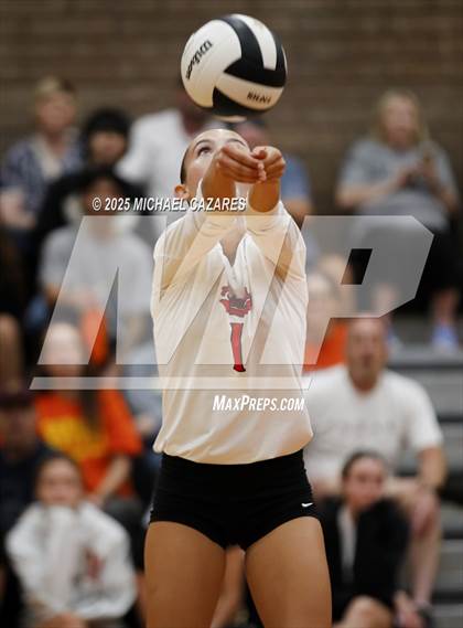 Thumbnail 1 in Desert Vista @ Corona del Sol photogallery.