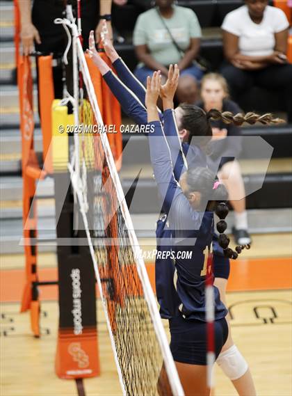 Thumbnail 2 in Desert Vista @ Corona del Sol photogallery.