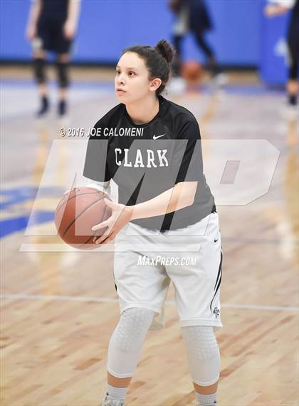 Thumbnail 2 in O'Connor vs Clark photogallery.