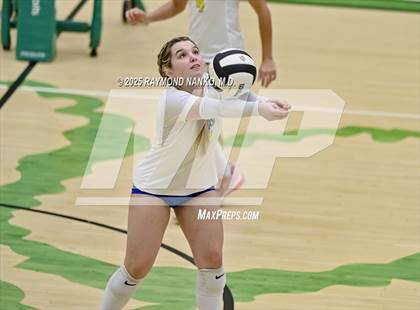 Thumbnail 1 in Greenfield-Central vs. Richmond (IHSAA 4A Section 9 Round 1) photogallery.