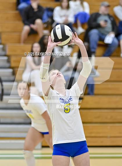 Thumbnail 2 in Greenfield-Central vs. Richmond (IHSAA 4A Section 9 Round 1) photogallery.