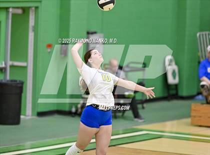 Thumbnail 1 in Greenfield-Central vs. Richmond (IHSAA 4A Section 9 Round 1) photogallery.