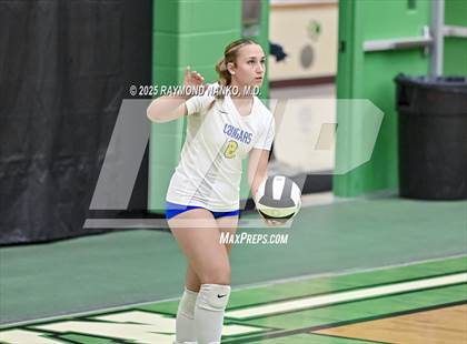 Thumbnail 1 in Greenfield-Central vs. Richmond (IHSAA 4A Section 9 Round 1) photogallery.