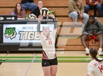 Thumbnail 1 in Greenfield-Central vs. Richmond (IHSAA 4A Section 9 Round 1) photogallery.