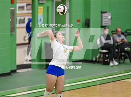 Thumbnail 3 in Greenfield-Central vs. Richmond (IHSAA 4A Section 9 Round 1) photogallery.