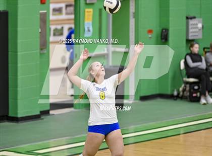 Thumbnail 2 in Greenfield-Central vs. Richmond (IHSAA 4A Section 9 Round 1) photogallery.