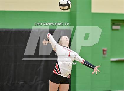 Thumbnail 3 in Greenfield-Central vs. Richmond (IHSAA 4A Section 9 Round 1) photogallery.