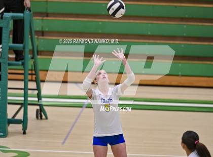Thumbnail 2 in Greenfield-Central vs. Richmond (IHSAA 4A Section 9 Round 1) photogallery.