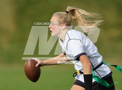 Thumbnail 2 in Pomona vs. Evergreen (CHSAA 4A Second Round) photogallery.