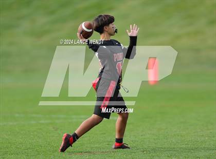 Thumbnail 2 in Pomona vs. Evergreen (CHSAA 4A Second Round) photogallery.