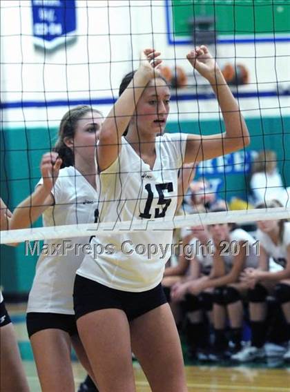 Thumbnail 1 in Thousand Oaks vs. Bishop O'Dowd (2010 Durango Fall Classic) photogallery.