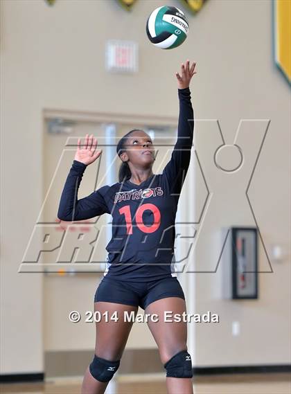 Thumbnail 2 in Carrollwood Day vs Shorecrest photogallery.