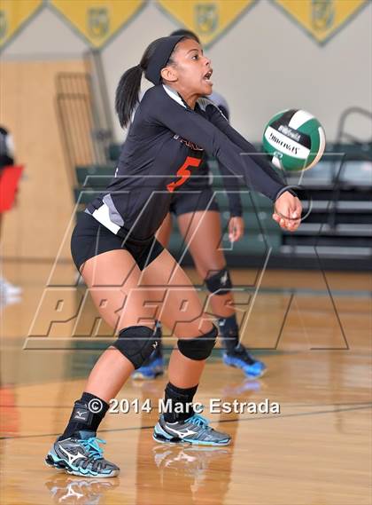 Thumbnail 2 in Carrollwood Day vs Shorecrest photogallery.