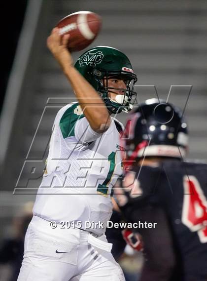 Thumbnail 3 in Palos Verdes vs. Mira Costa photogallery.