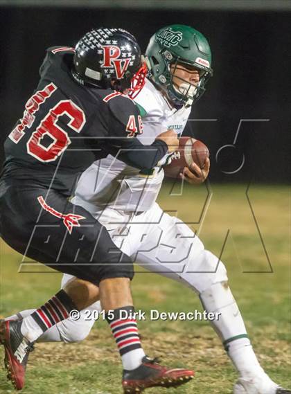 Thumbnail 2 in Palos Verdes vs. Mira Costa photogallery.