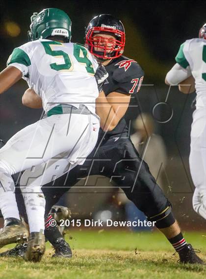 Thumbnail 2 in Palos Verdes vs. Mira Costa photogallery.